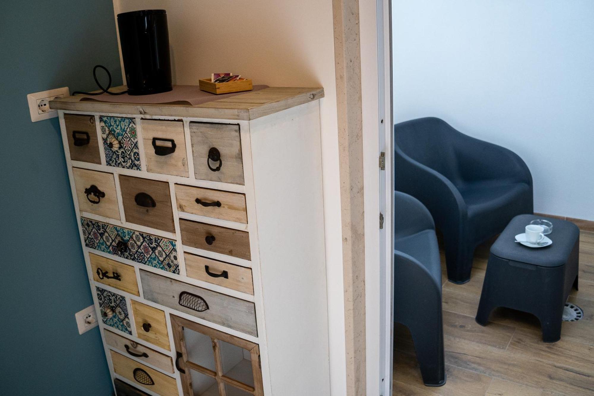 Mimi Guest House Бари Экстерьер фото